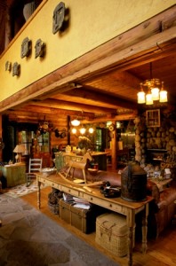 Cabin Interior Small Tastefully Decorated Cabin Decor