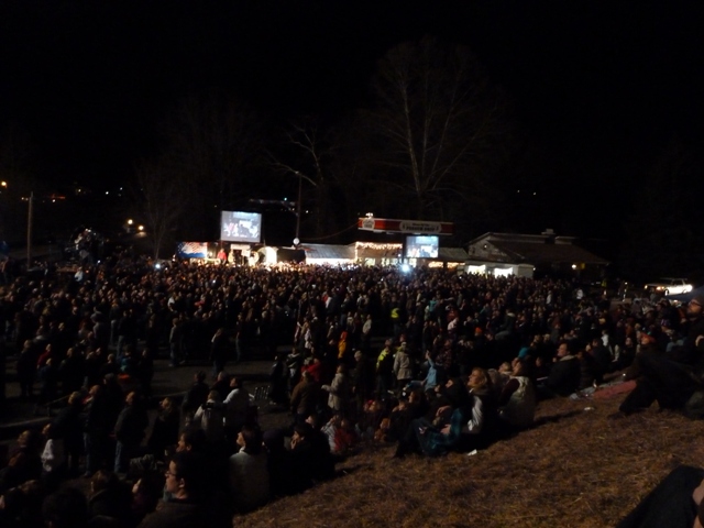 New Year Possum Drop in Brasstown NC (57) New Year Possum Drop in Brasstown NC (57)
