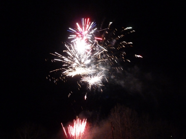 New Year Possum Drop in Brasstown NC (9) New Year Possum Drop in Brasstown NC (9)