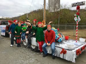 The Poltrock Team Gets their 2016 Float ready for the Murphy NC Christmas Parade
